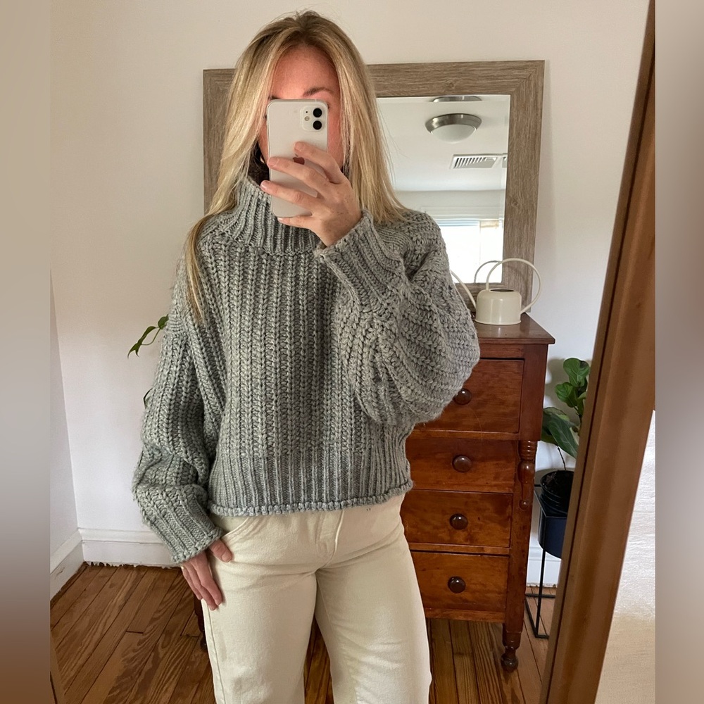 H&M Gray Chunky Knit Turtleneck Sweater